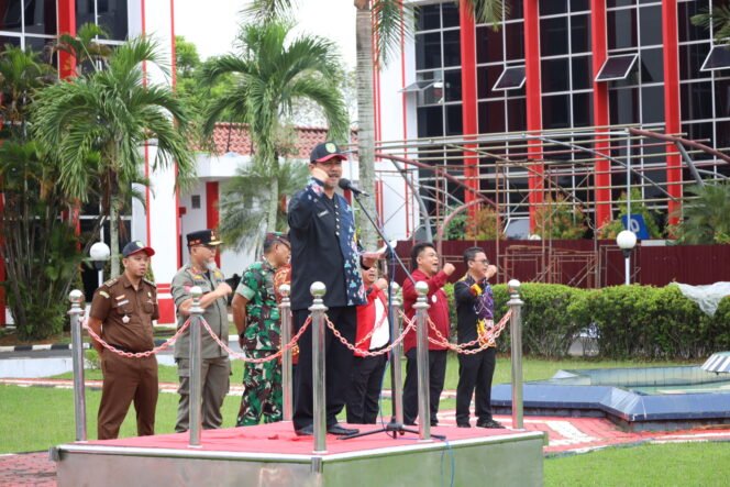 
 Sekda Kukar Sunggono Lepas Kontingen Porprov Korpri III Tahun 2024