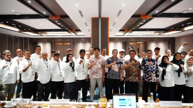 
 Kecamatan Samboja Barat Tingkatkan Kapasitas Pelayanan Publik Tingkat RT
