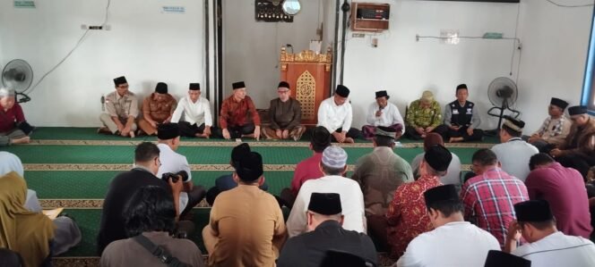 
 Bupati Kukar Edi Damansyah Bersama Rombongan Kunjungi Masjid AT-Taqwa Kota Bangun III