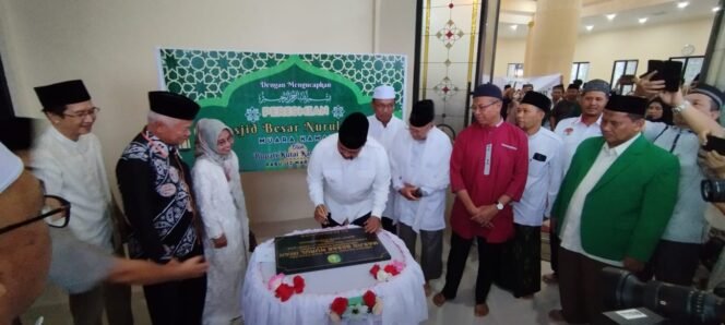 
 Bupati Kukar Edi Damansyah Resmikan Masjid Jami’ Nurul Iman Desa Muara Kaman Ulu
