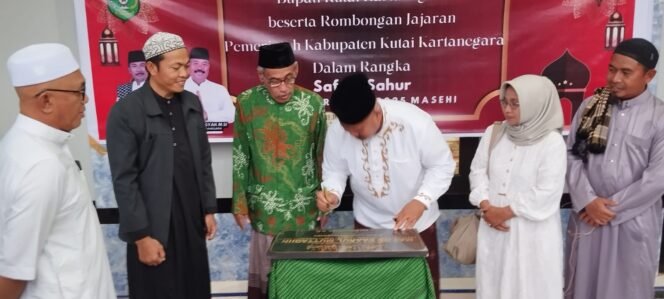 
 Bupati Kukar Edi Damansyah Resmikan Masjid Darul Muttaqin Desa Puan Cepak