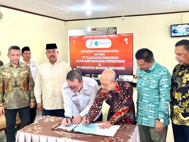 
 Bupati Kukar Saksikan Penandatanganan MoU PT. Tunggang Parangan dan PT. KBS