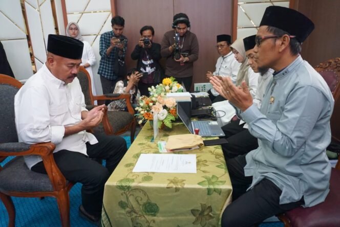 
 Bupati Kukar Edi Damansyah Resmikan Kukar Berzakat Tahun 2025