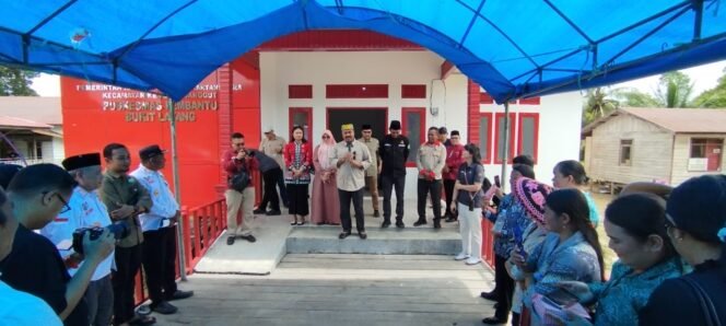 
 Bupati Kukar Resmikan Pustu Desa Klekat dan Bukit Layang