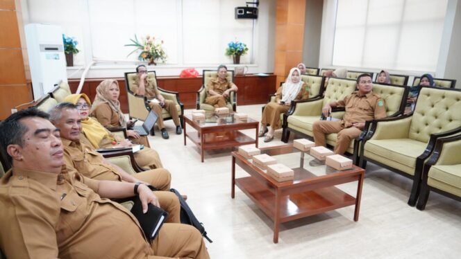 
 Pemkab Kutai Kartanegara Ikuti Rakornas Pengendalian Inflasi 2025 Bersama Kemendagri Secara Virtual