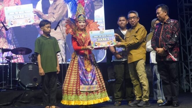 
 Ini Daftar Pemenang Kirab dan Anugerah Kebudayaan Kutim 2025