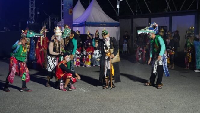 
 Wayang Orang Panorama Angkat Legenda Sangatta, Satukan Seni Jawa dan Kalimantan